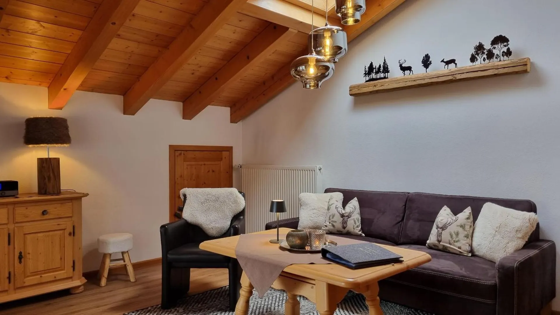 Gaestehaus Alpenparadies Krun Apartment