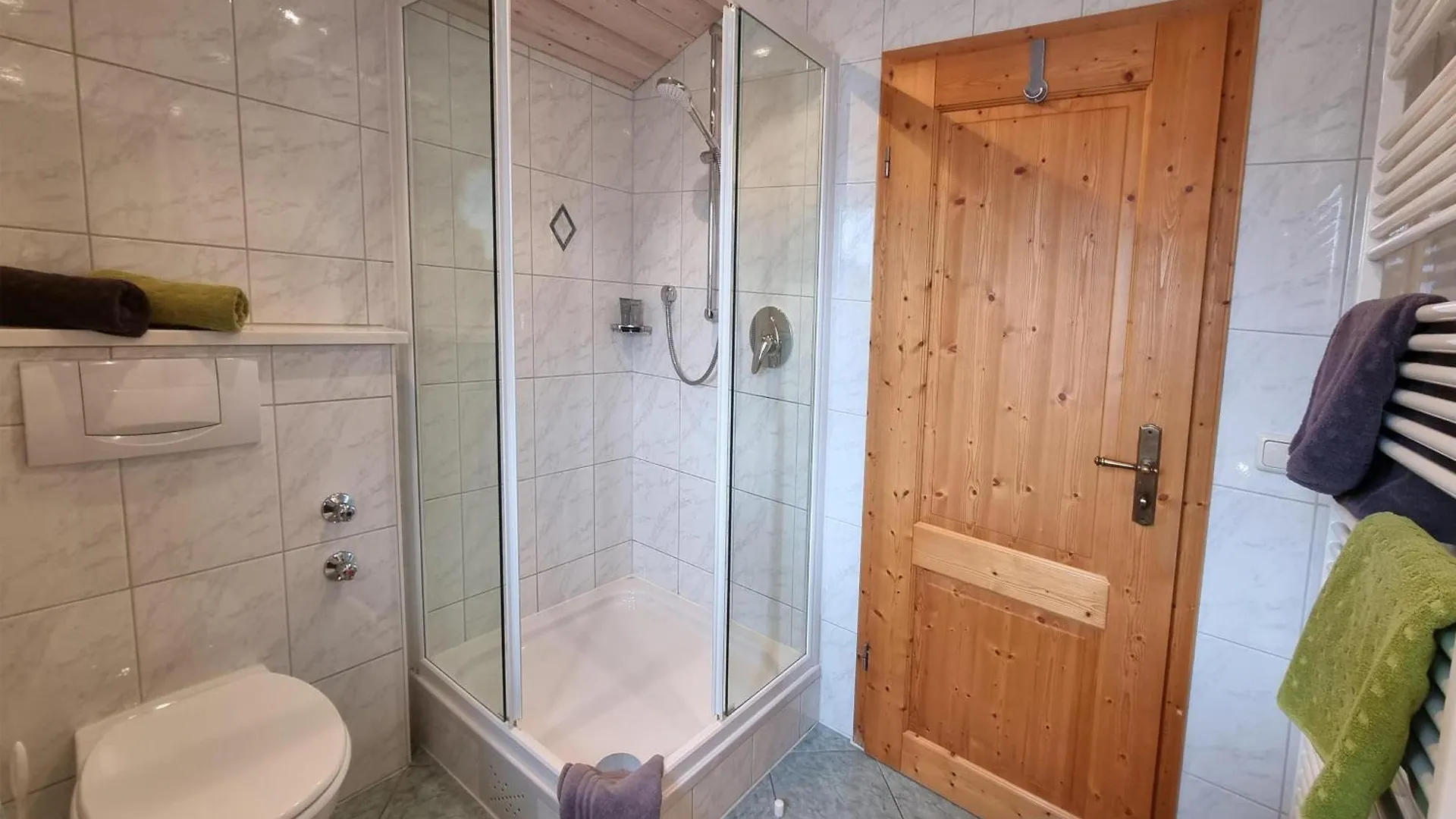 Gaestehaus Alpenparadies Krun Apartment