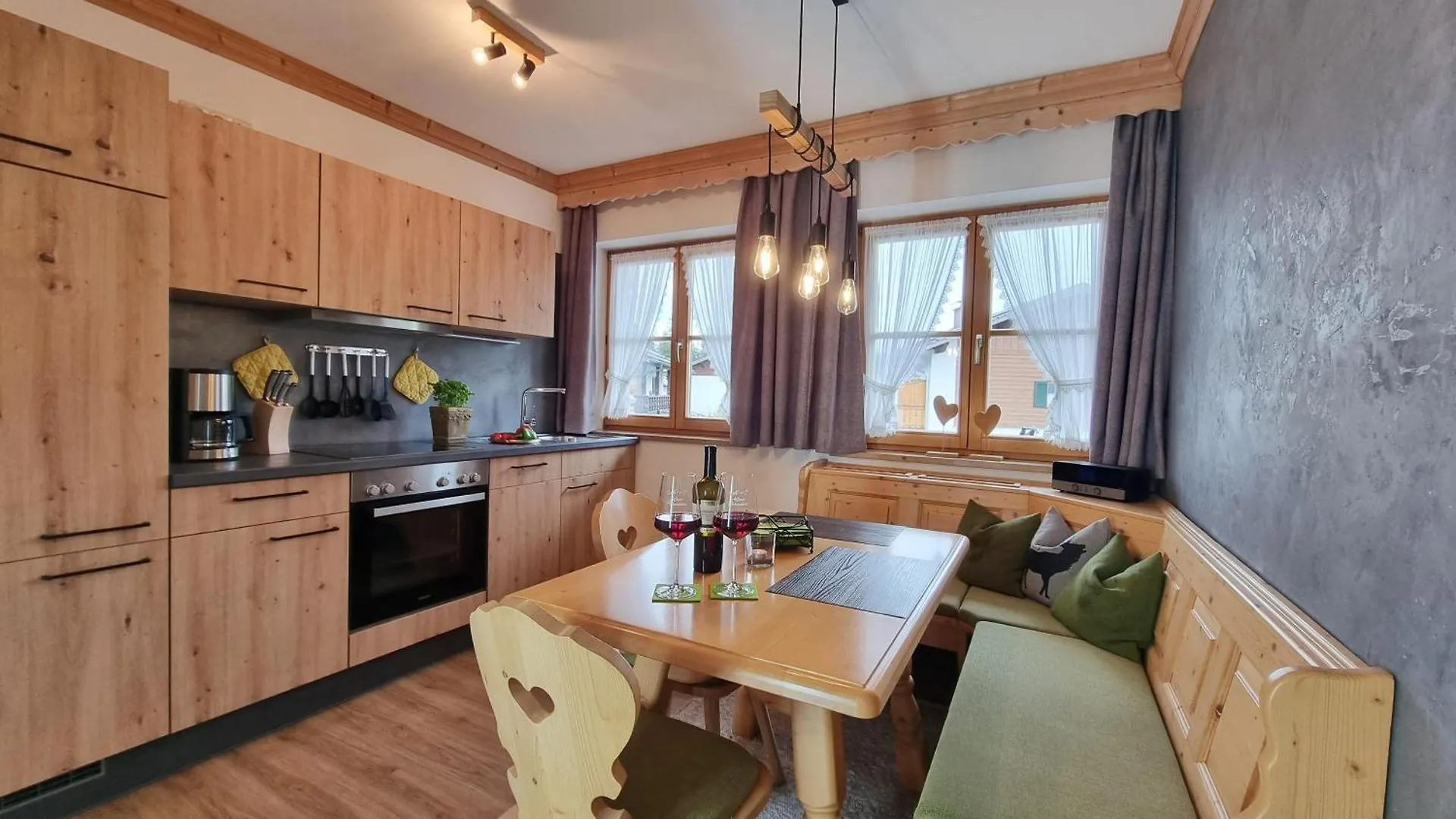 Gaestehaus Alpenparadies Krun Apartment