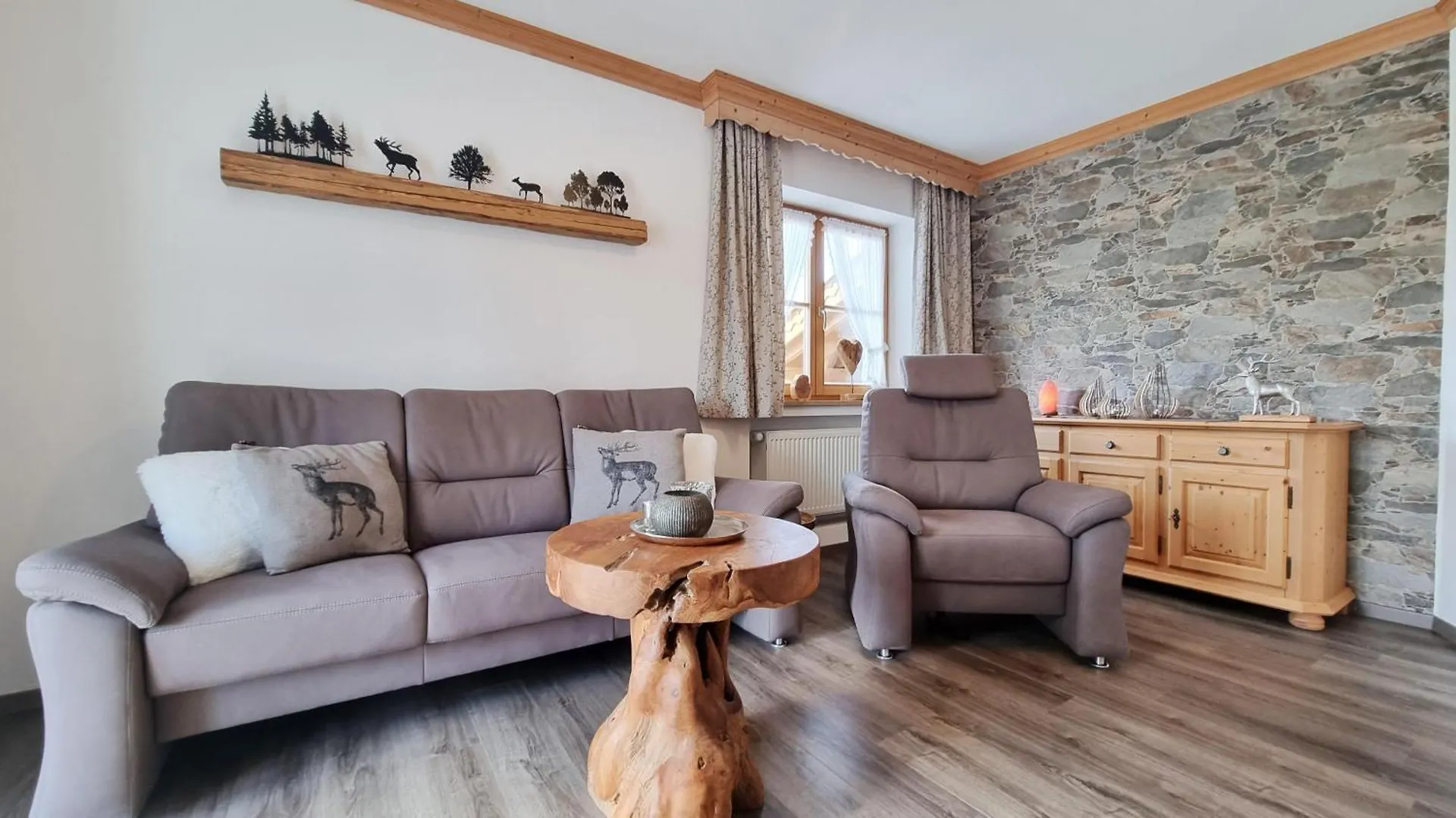 Gaestehaus Alpenparadies Krun Apartment